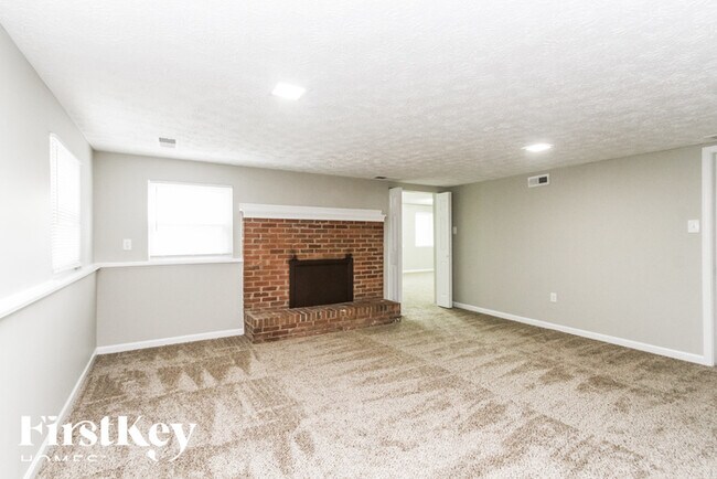 Building Photo - 9621 Gemini Dr