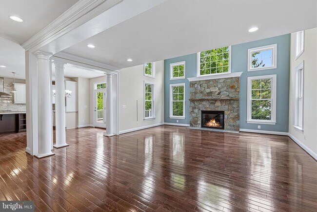 Foto del edificio - 1751 Tysons Crest Ln