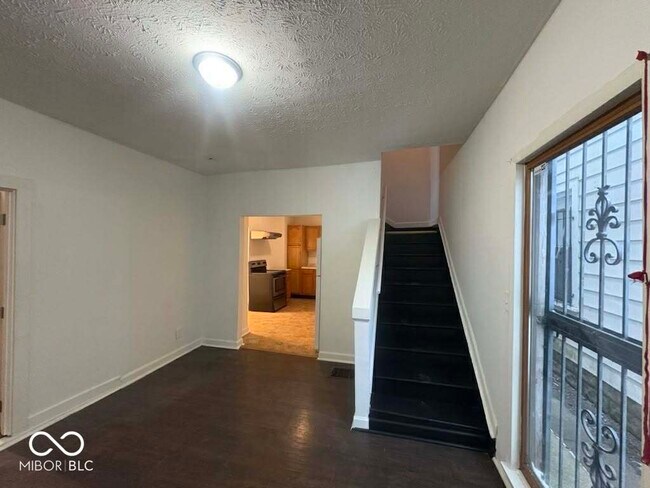 Foto del edificio - 2839 E 19th St