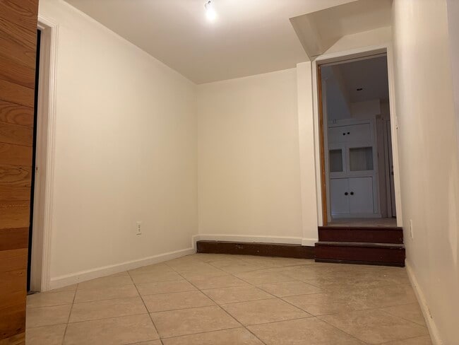 Foto del edificio - 110 Sunnyside Ave