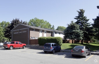 Building Photo - Georgian Court Townhomes