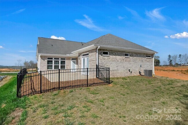 Foto del edificio - 3054 Constitution Ln