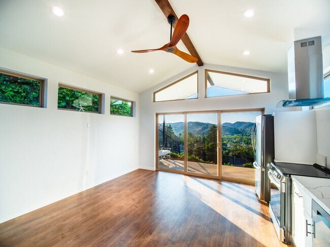 Foto del edificio - 2181 Hillsbury Rd