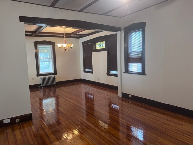 Building Photo - 118 Williamson Ave