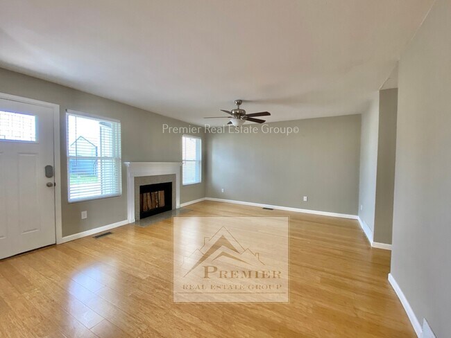 Foto del edificio - 790 San Bruno Pl