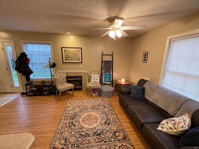 Building Photo - 2636 E Olson Dr