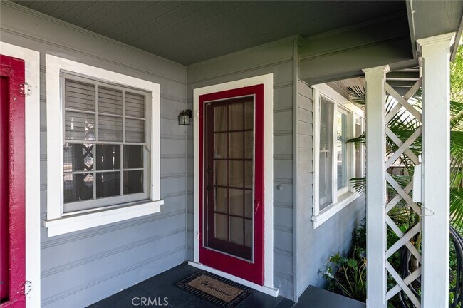 Building Photo - 427 Geneva St