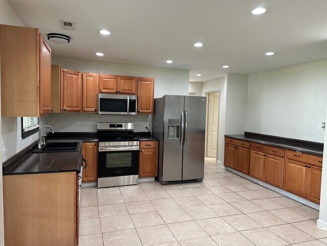 Foto del edificio - 3 bedroom 2bath home in St. Peter's, Mo.