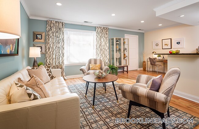 Foto del edificio - 71 Thornton Rd