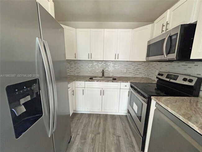 Foto del edificio - 5884 S 38th St