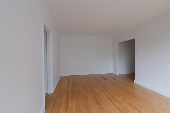 Photo du bâtiment - 3500 Av. Ridgewood