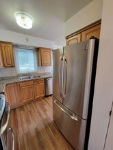 Building Photo - 807 W 29th St