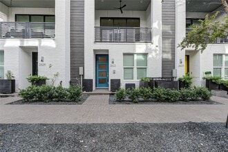 Building Photo - 2622 Rusk St