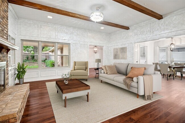 Building Photo - 5502 Coronado Dr