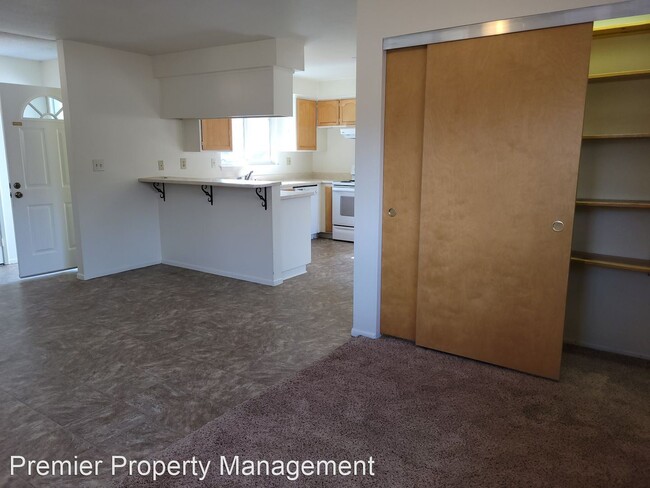 Building Photo - 3 br, 2 bath House - 1554 Rocking W Drive