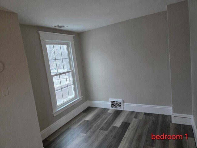 Foto del edificio - 1332 Poplar Pl