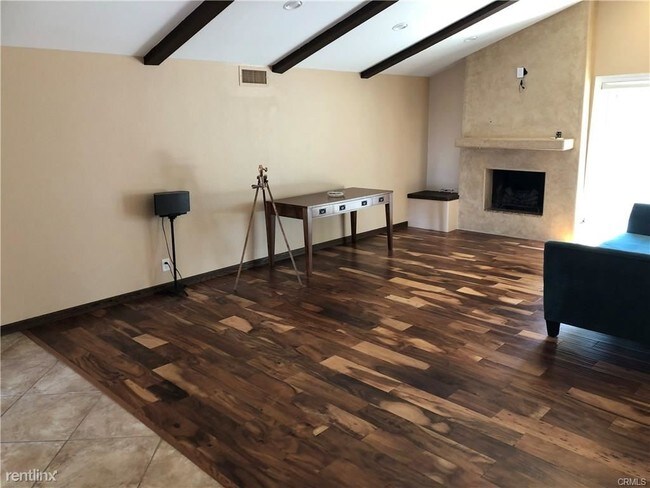 Building Photo - 4 br, 2 bath House - 414 W Harvey Ave