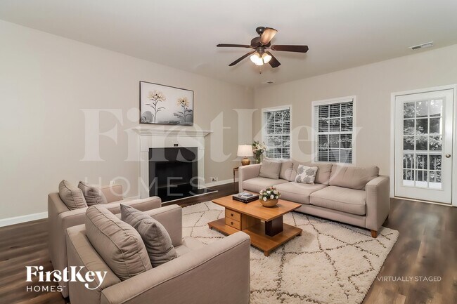 Foto del edificio - 528 Valleyside Dr