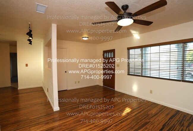 Building Photo - 703 S Citron St