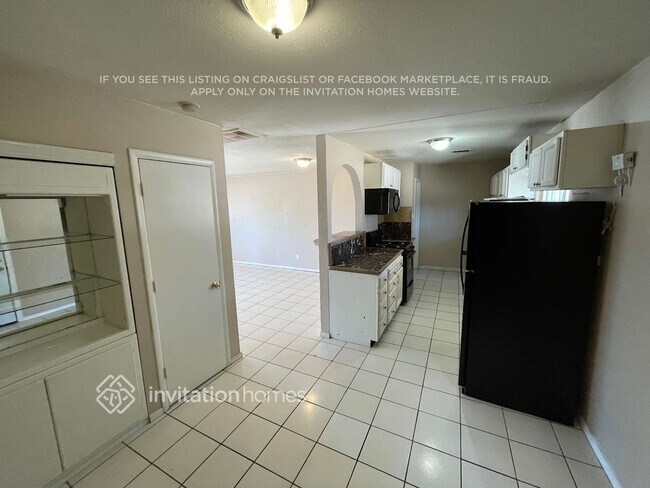 Foto del edificio - 4301 N 48th Dr