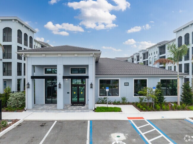 Entrada - Exterior Casa Club - Maren Apartments