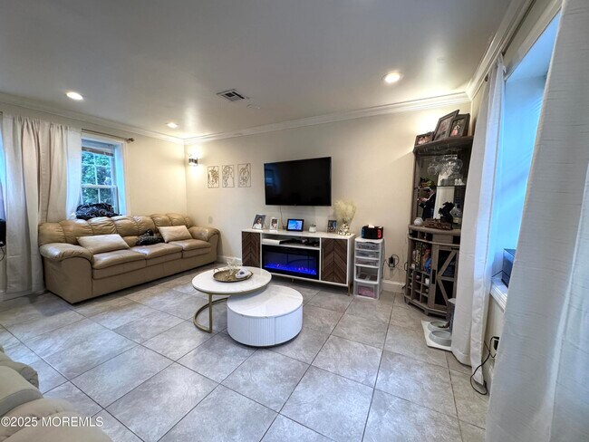 Building Photo - 342 Elberon Blvd