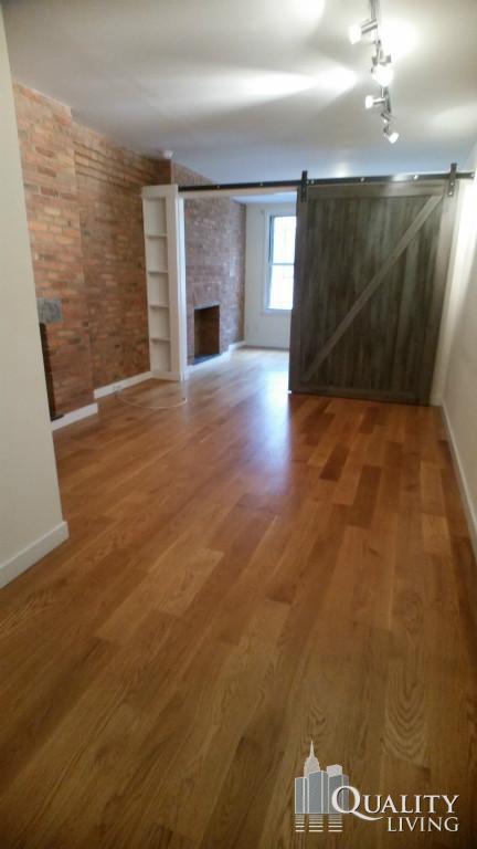 Foto principal - 5 Spring St