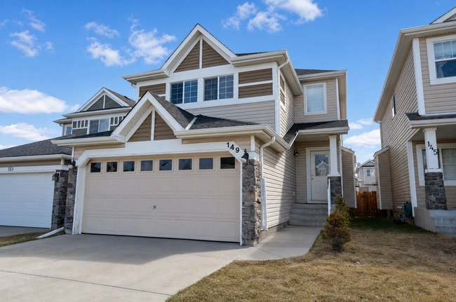Building Photo - 149 Cougar Plateau Mews SW