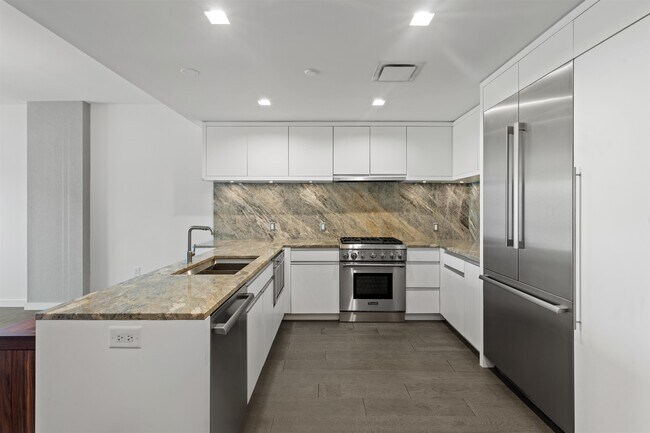 Foto del edificio - 320 Adolphus Ave