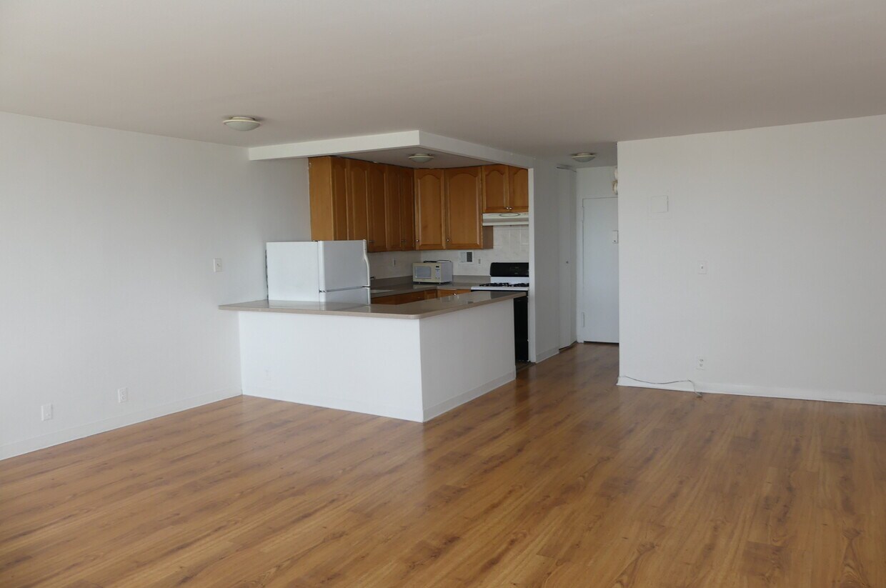 270 Marin Blvd Unit 11P, Jersey City, NJ 07302 Condo for Rent in