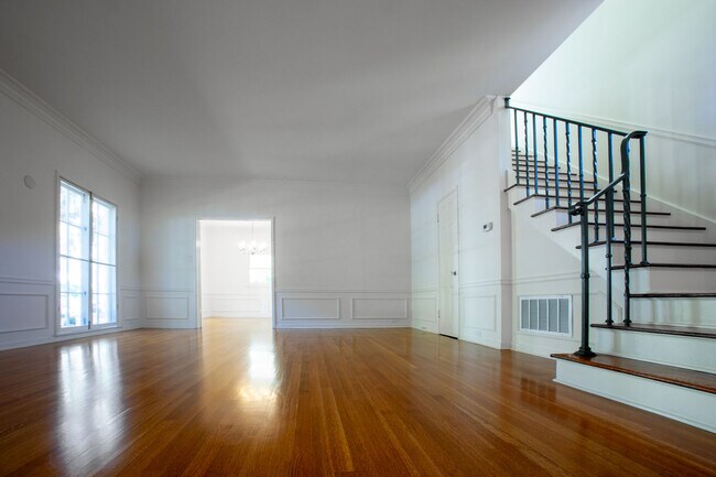 Living Room - 8336 De Longpre Ave