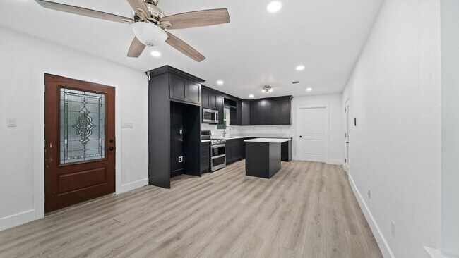 Foto del edificio - 17411 Rolling Hill Ln