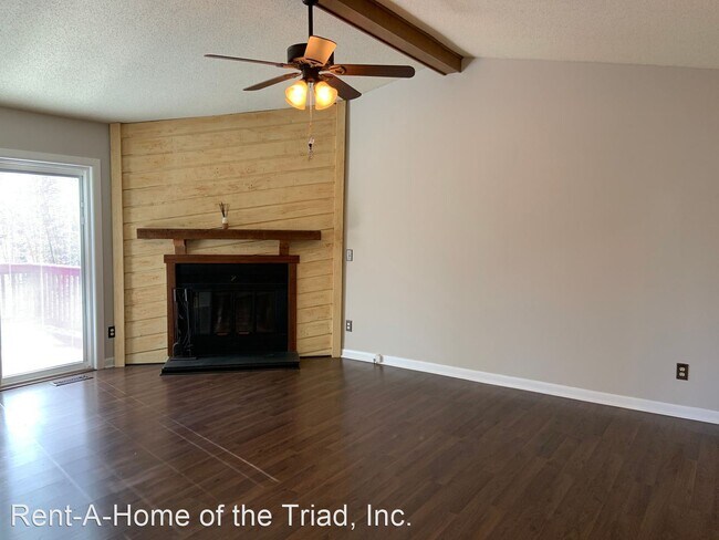 Foto del edificio - 3 br, 2 bath House - 1819 Kello Drive