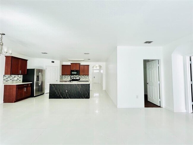 Foto del edificio - 518 SW Natalie Terrace