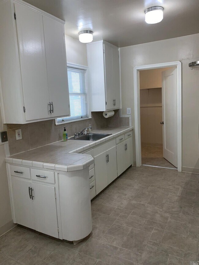 Foto del edificio - 619 Kentucky St