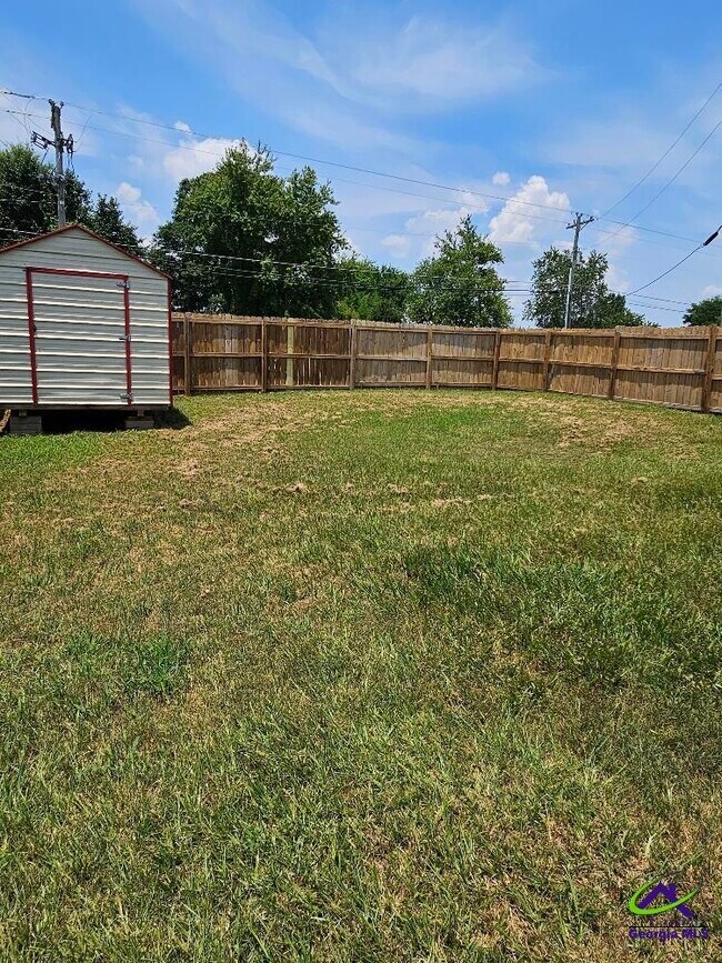 Building Photo - 100 Stanton Circle