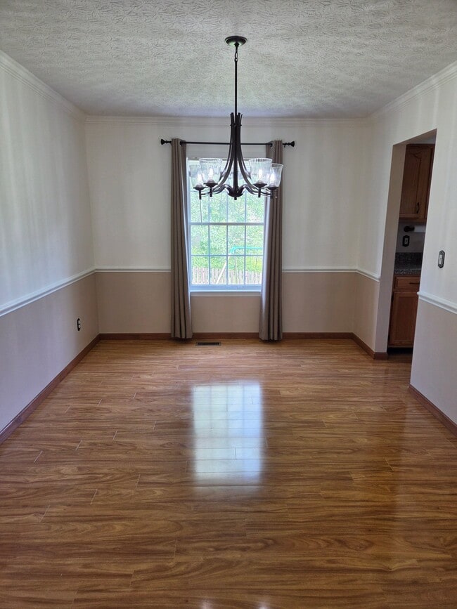 Building Photo - 2222 Gosforth Ln