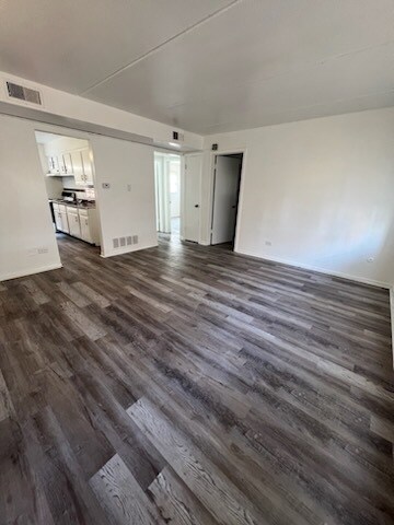 Fotografía del edificio - 14525 S Richmond Ave