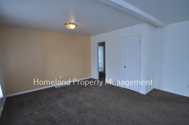 Building Photo - 3 Bedroom House in North Spokane