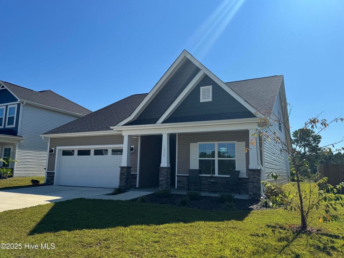 Foto principal - 1022 Terraces Ln