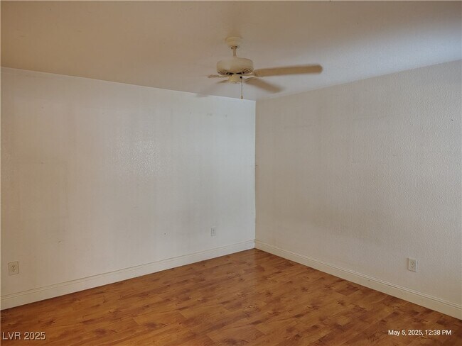 Building Photo - 5055 W Hacienda Ave