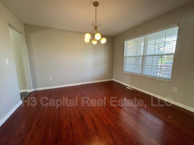 Building Photo - 1041 Flora Lake Ct