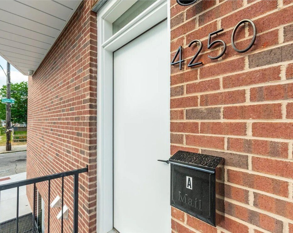 Foto principal - 4250 Ogden St
