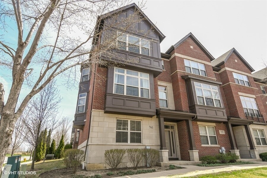 761 Summit Ln, Vernon Hills, IL 60061 Condo for Rent in Vernon Hills