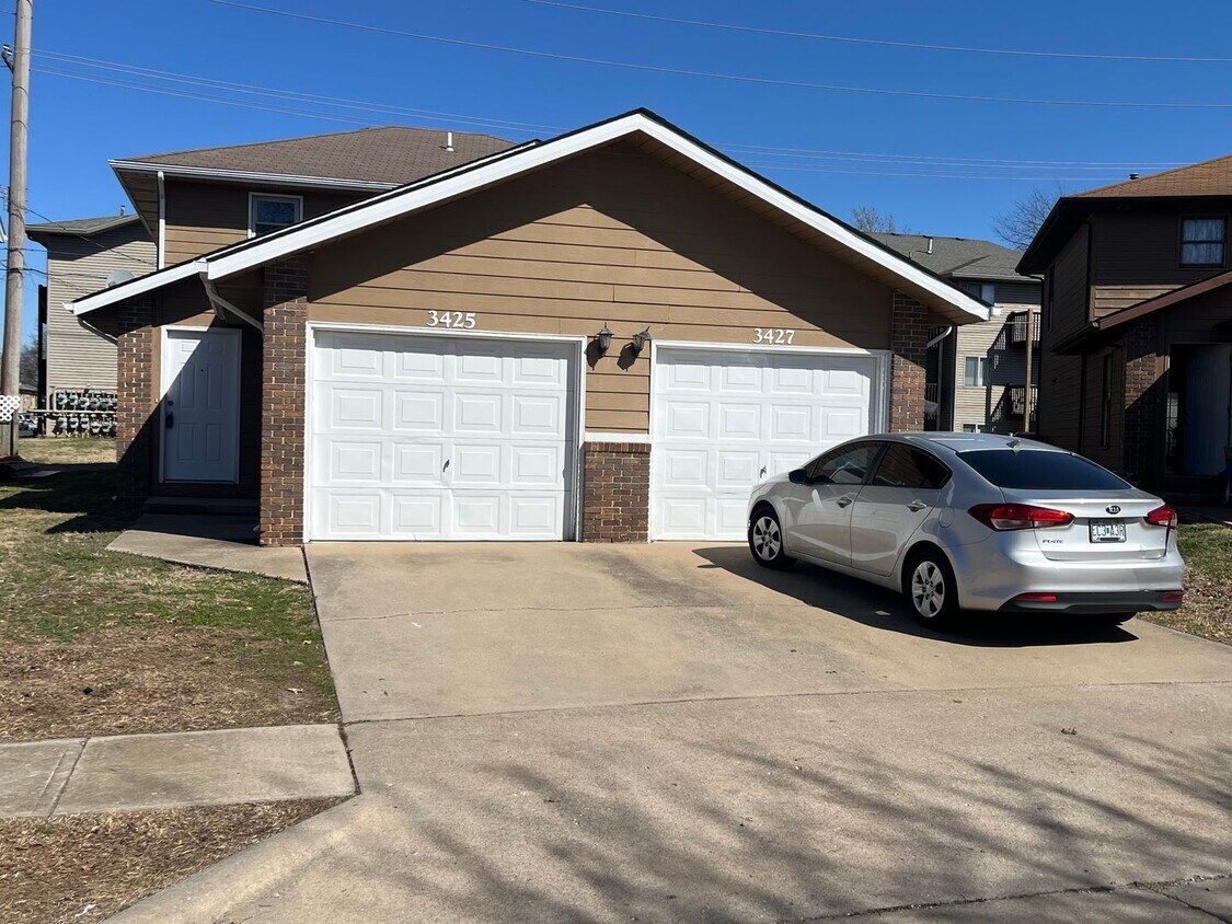 Foto principal - 3425/3427 E Sunset St
