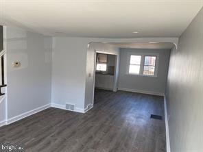 Foto del edificio - 5822 Saul St