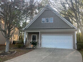 Building Photo - 884 Lobdale Falls Dr