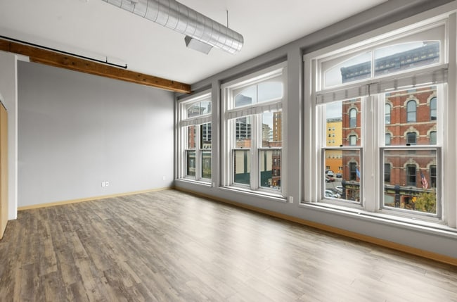 Interior Photo - Court Ave Lofts