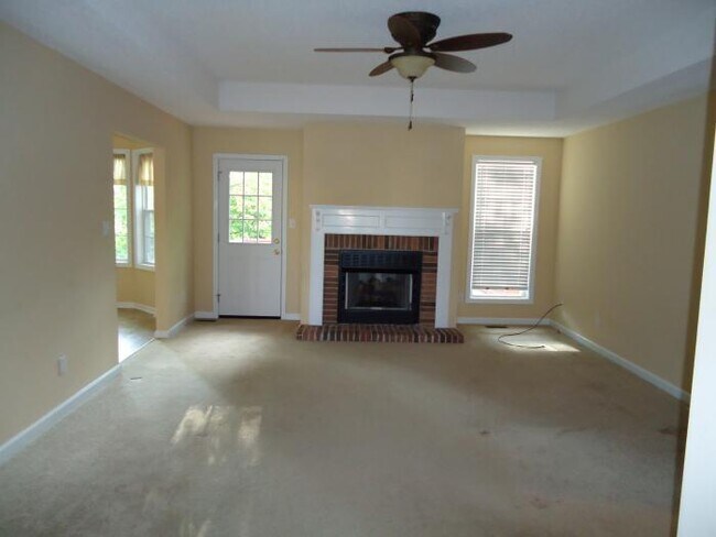 Foto del edificio - 3176 Turtle Creek Ct