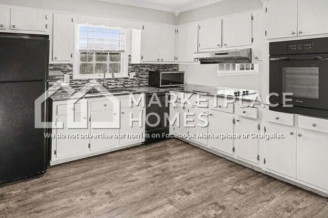 Foto del edificio - 201 Larkwood Dr SW